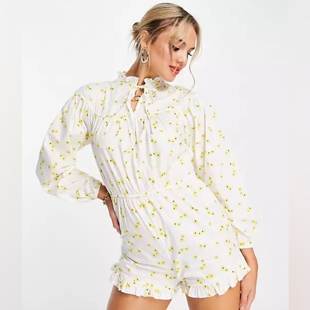 ASOS GLAMOROUS White & Yellow Floral Long Sleeve Romper NWT